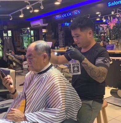 Salon Quốc Kỳ