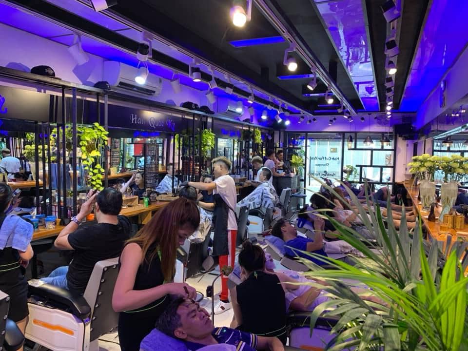Salon Quốc Kỳ