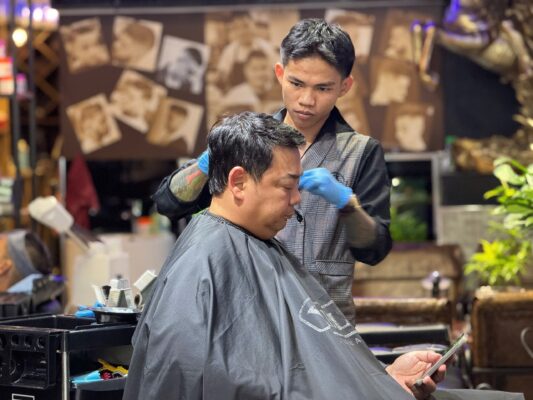 Cắt tóc nam