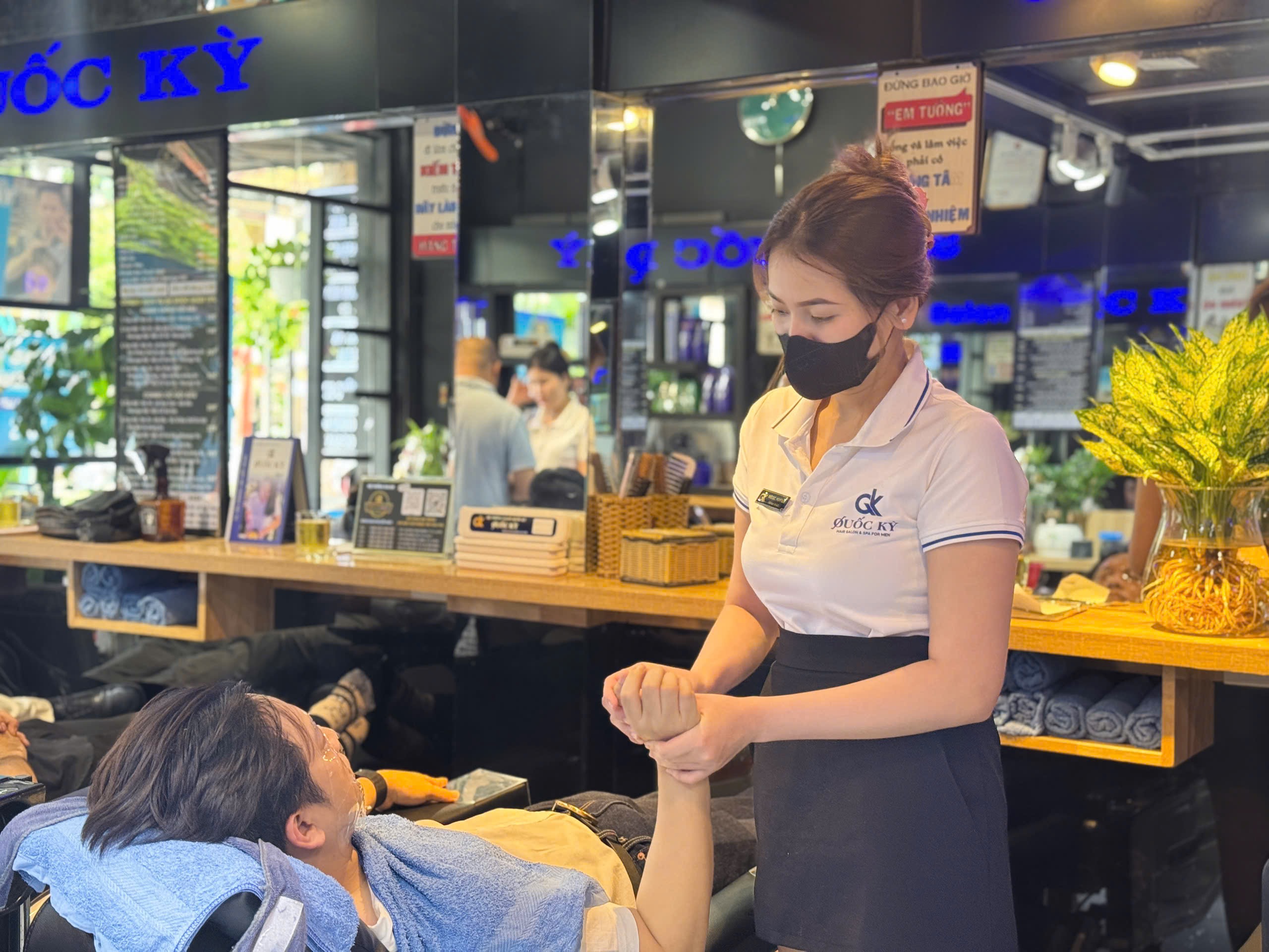Gội Đầu Dưỡng Sinh Nam – Thư Giãn Và Chăm Sóc Toàn Diện 2 Gội đầu dưỡng sinh nam là gì?