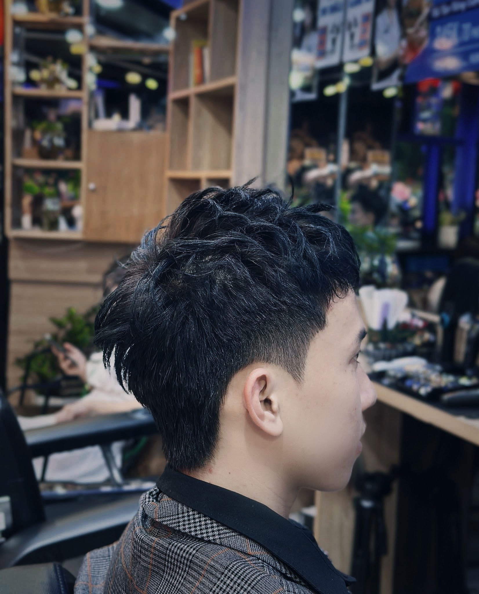 Mẹo để chọn tiệm cắt tóc nam gần đây hiệu quả